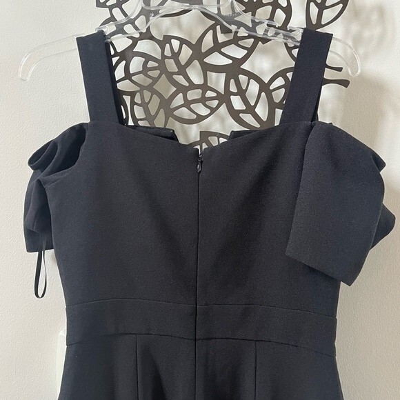 Eliza J Cold Shoulder V-Neck Jumpsuit in Black 2 NWOT - Picture 9 of 15